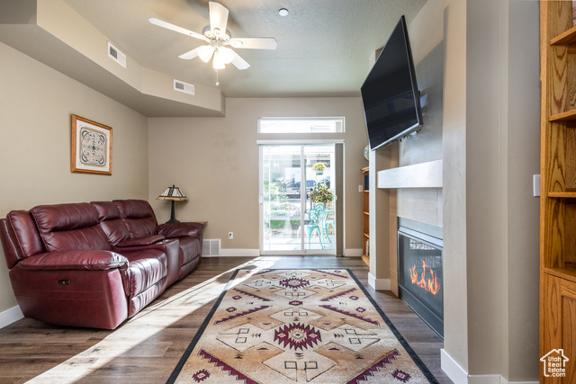 Photo 7 for MLS #2113810 at 1035 S 500 East #I101