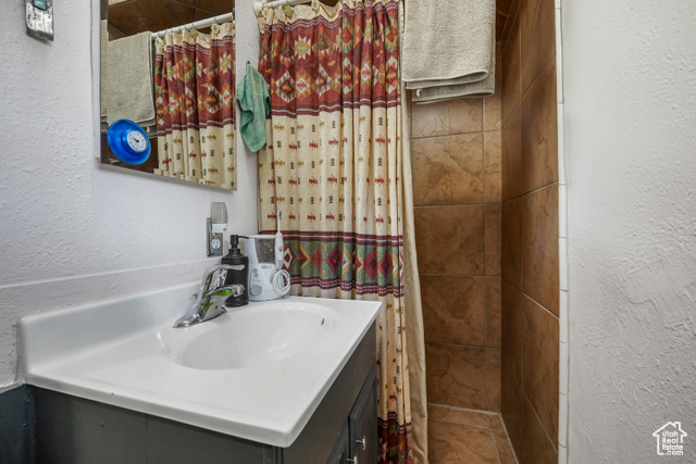 Photo 10 for MLS #2113811 at 2992 S 8850 West