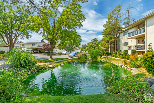 Photo 27 for MLS #2113817 at 1697 E Woodbridge Dr #4