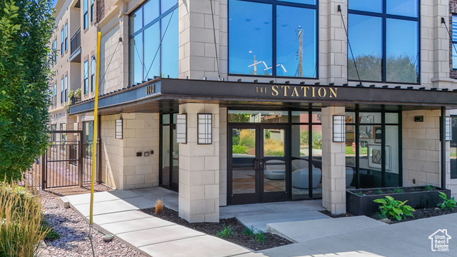 Photo 18 for MLS #2113839 at 2240 E Laney Ave #302