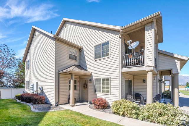 Photo 2 for MLS #2113841 at 466 S 2550 West #1