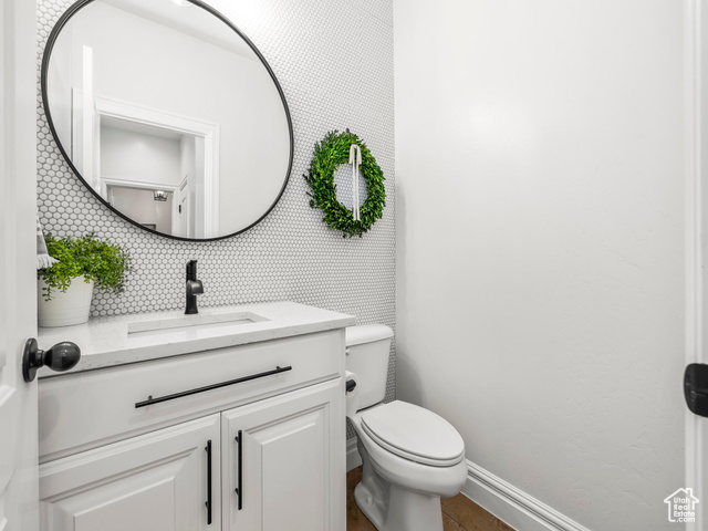 Photo 16 for MLS #2113860 at 901 N Lakota Rd