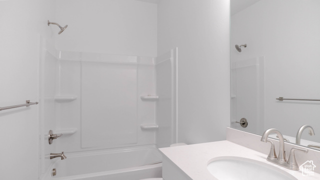 Photo 5 for MLS #2113866 at 1271 S Jake Dr #227