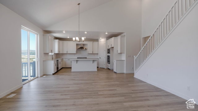 Photo 11 for MLS #2113866 at 1271 S Jake Dr #227