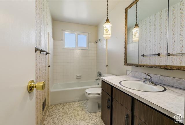 Photo 17 for MLS #2113889 at 551 Colonial St
