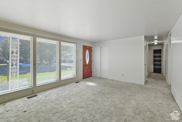 Photo 8 for MLS #2113889 at 551 Colonial St