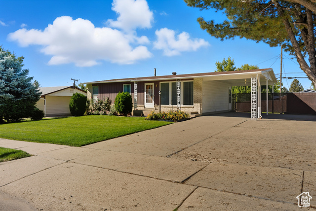 Photo 2 for MLS #2113889 at 551 Colonial St