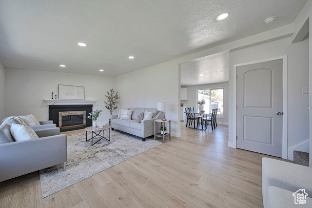 Photo 10 for MLS #2113896 at 1998 W Theckston Rd