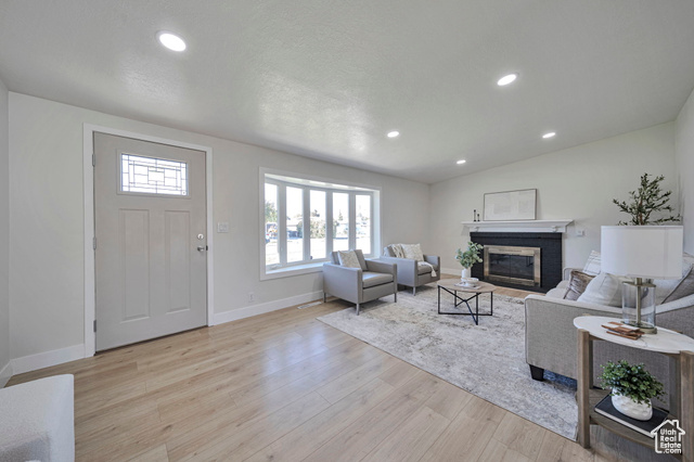 Photo 11 for MLS #2113896 at 1998 W Theckston Rd