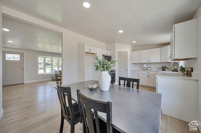 Photo 9 for MLS #2113896 at 1998 W Theckston Rd