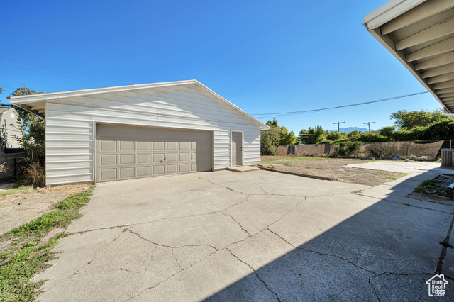 Photo 3 for MLS #2113896 at 1998 W Theckston Rd