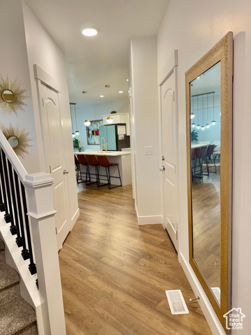 Photo 4 for MLS #2113901 at 1118 N Freeman Dr