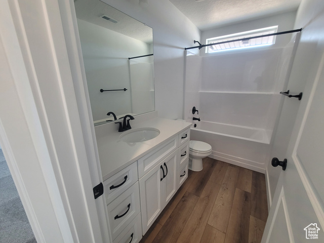 Photo 7 for MLS #2113903 at 669 N Plainsman Dr #112