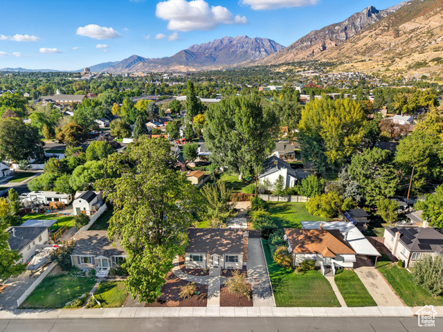 Photo 2 for MLS #2113914 at 1109 E 360 South