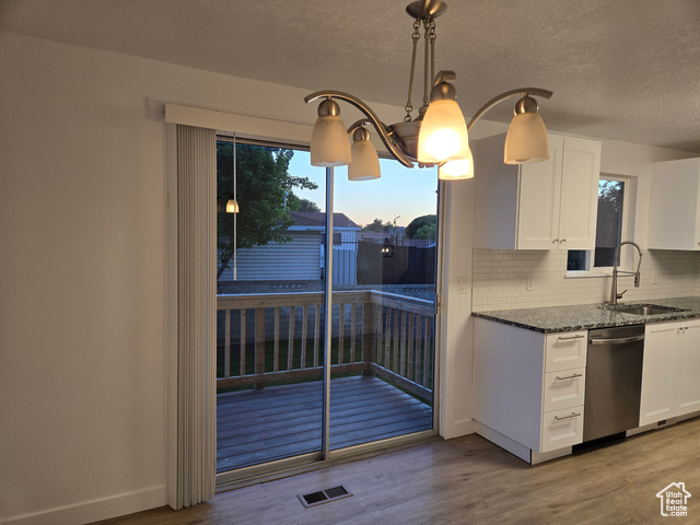 Photo 6 for MLS #2113943 at 3906 S Boothill Cir