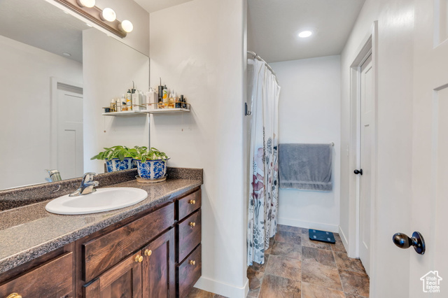 Photo 14 for MLS #2113962 at 93 E Park Dr