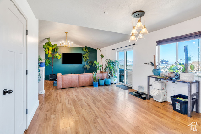 Photo 8 for MLS #2113962 at 93 E Park Dr