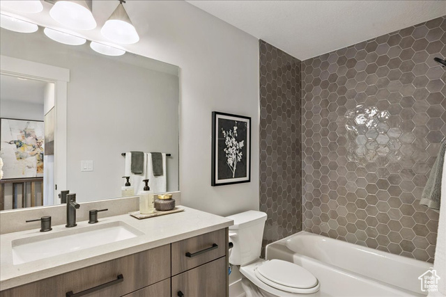 Photo 8 for MLS #2113971 at 2614 S 2430 West #106
