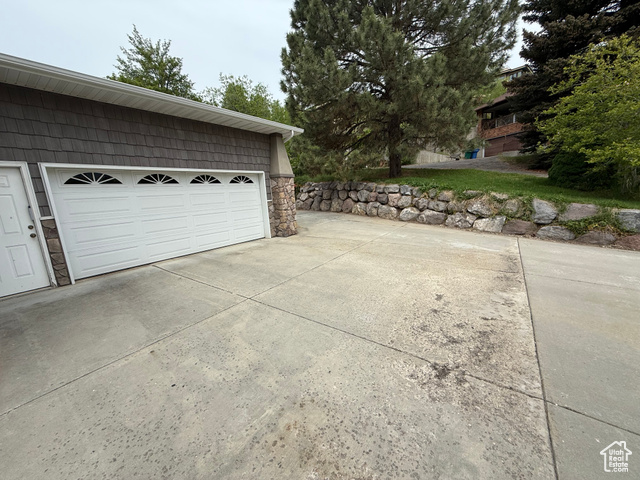 Photo 3 for MLS #2113984 at 1360 S Carterville Rd