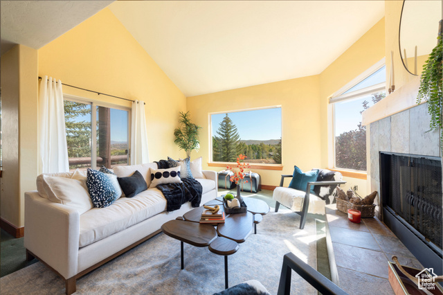 Photo 5 for MLS #2114014 at 5221 Cove Canyon Dr #B