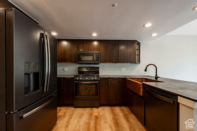 Photo 3 for MLS #2114015 at 3077 Fawn Dr