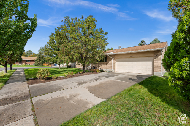 Photo 24 for MLS #2114030 at 2752 W Santex Cir