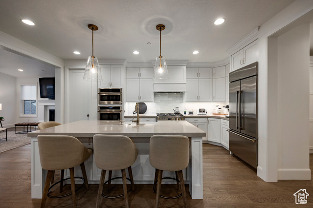 Photo 3 for MLS #2114035 at 2738 Ledger Way