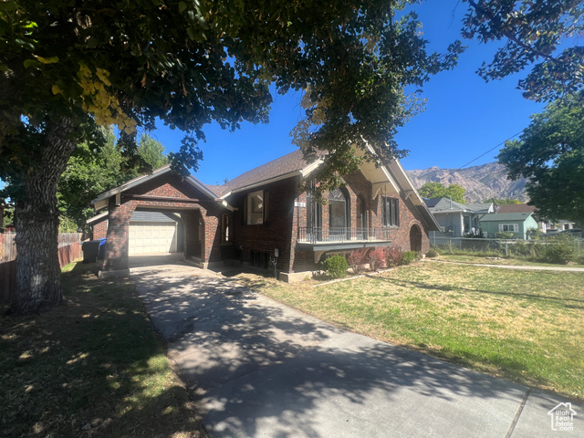 Photo 4 for MLS #2114054 at 544 E 7th St