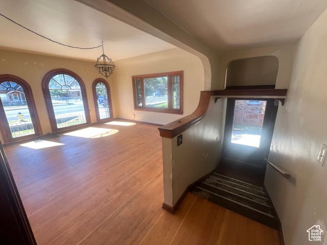 Photo 9 for MLS #2114054 at 544 E 7th St