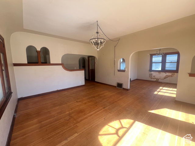 Photo 11 for MLS #2114054 at 544 E 7th St