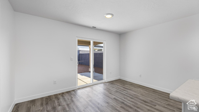 Photo 9 for MLS #2114068 at 1416 S Padre Bay Dr #4068