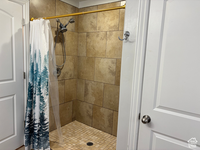 Photo 28 for MLS #2114086 at 4835 W Hillside Dr