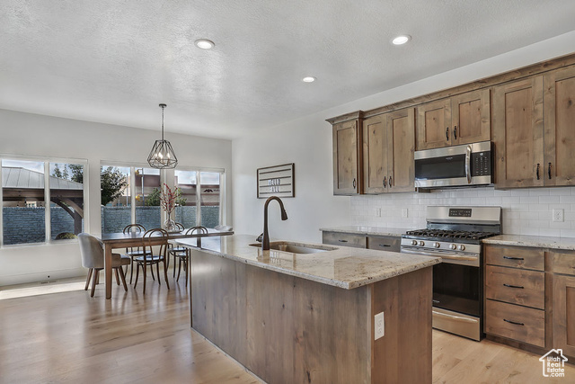 Photo 10 for MLS #2114095 at 32 S 2560 East
