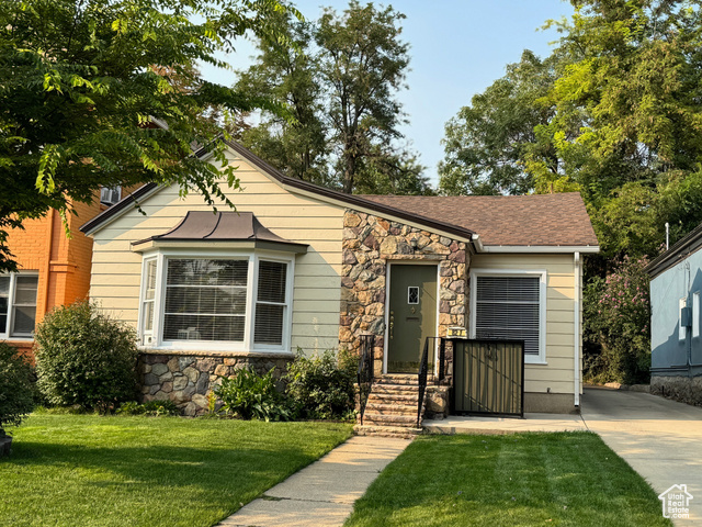 Photo 3 for MLS #2114100 at 821 E 100 South