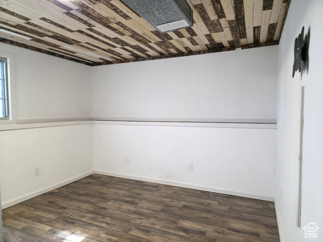 Photo 12 for MLS #2114110 at 2283 W 470 North