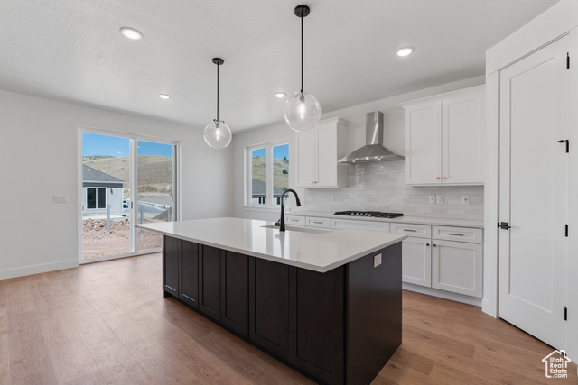 Photo 8 for MLS #2114115 at 1380 West View Dr