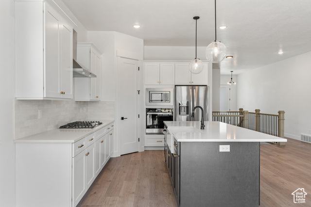 Photo 7 for MLS #2114128 at 1353 West View Dr