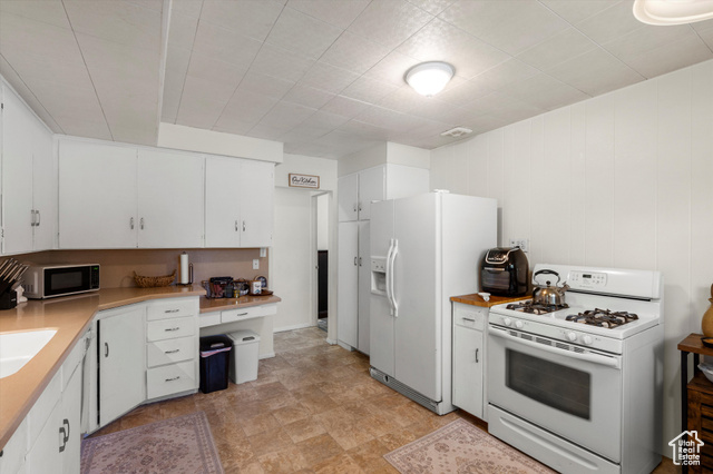 Photo 11 for MLS #2114129 at 410 N 800 West