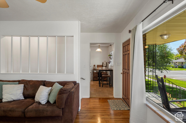 Photo 3 for MLS #2114129 at 410 N 800 West