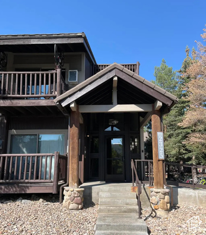 Photo 2 for MLS #2114137 at 2325 Sidewinder Dr #823