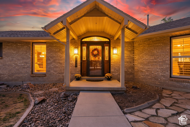 Photo 3 for MLS #2114145 at 1434 Washakie Cir