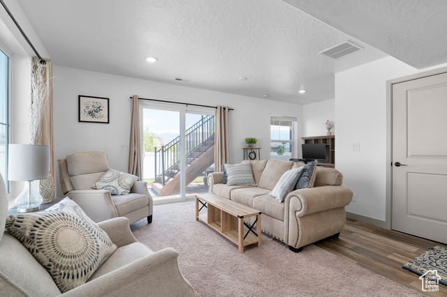 Photo 4 for MLS #2114147 at 106 E Polaris Dr