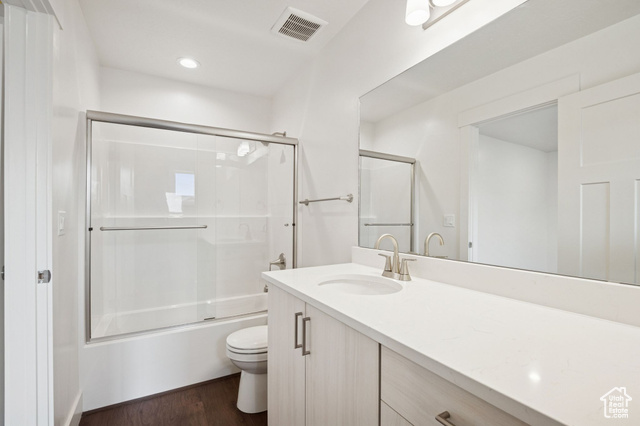 Photo 17 for MLS #2114162 at 1615 N Angel St #F