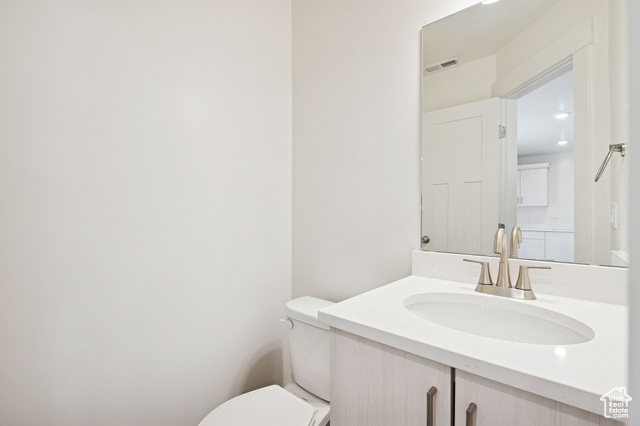 Photo 10 for MLS #2114163 at 1615 N Angel St #I