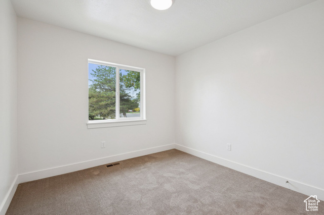 Photo 11 for MLS #2114163 at 1615 N Angel St #I