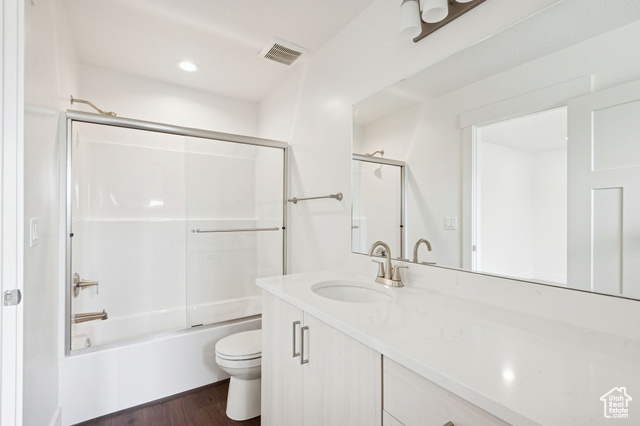 Photo 18 for MLS #2114163 at 1615 N Angel St #I