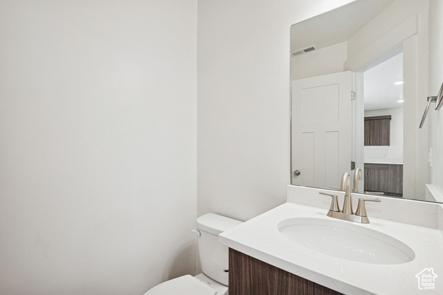 Photo 11 for MLS #2114164 at 1615 N Angel St #H