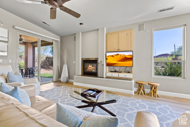 Photo 14 for MLS #2114190 at 2655 W Pioneer Pkwy #2