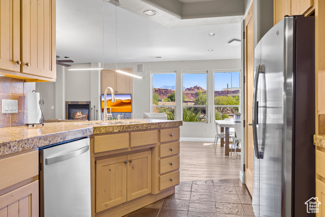 Photo 10 for MLS #2114190 at 2655 W Pioneer Pkwy #2