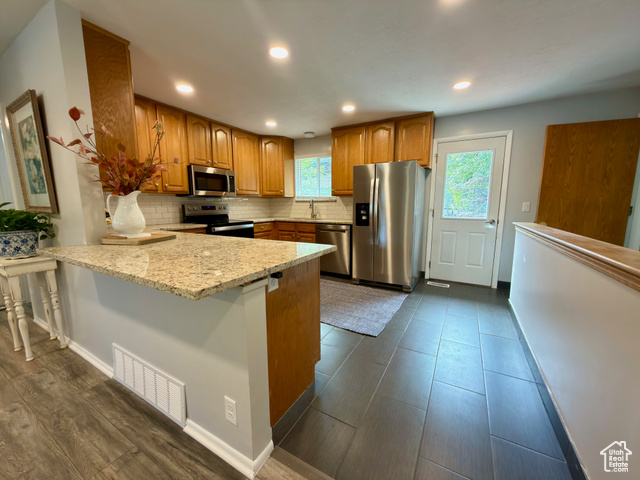 Photo 8 for MLS #2114200 at 1460 E Amalfi Ave